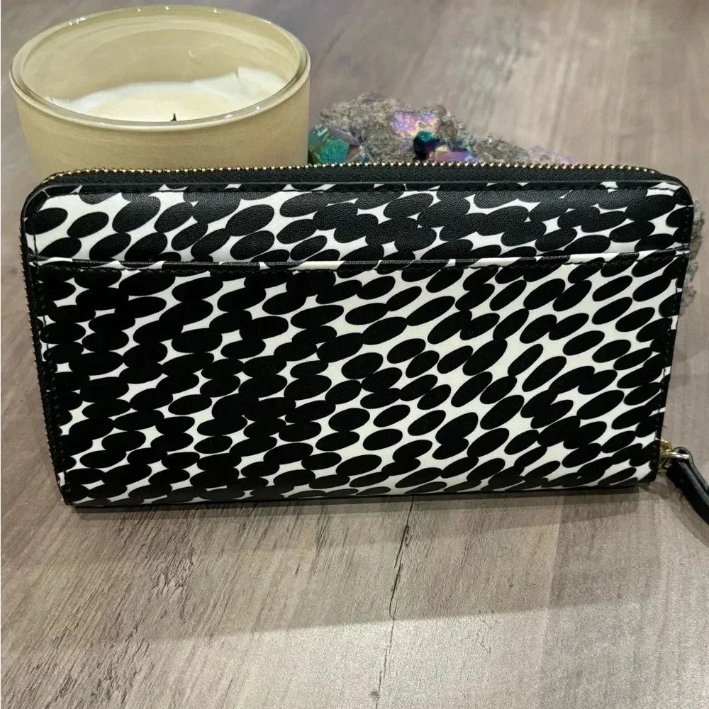 KATE SPADE LONG WALLET BLACK AND WHITE